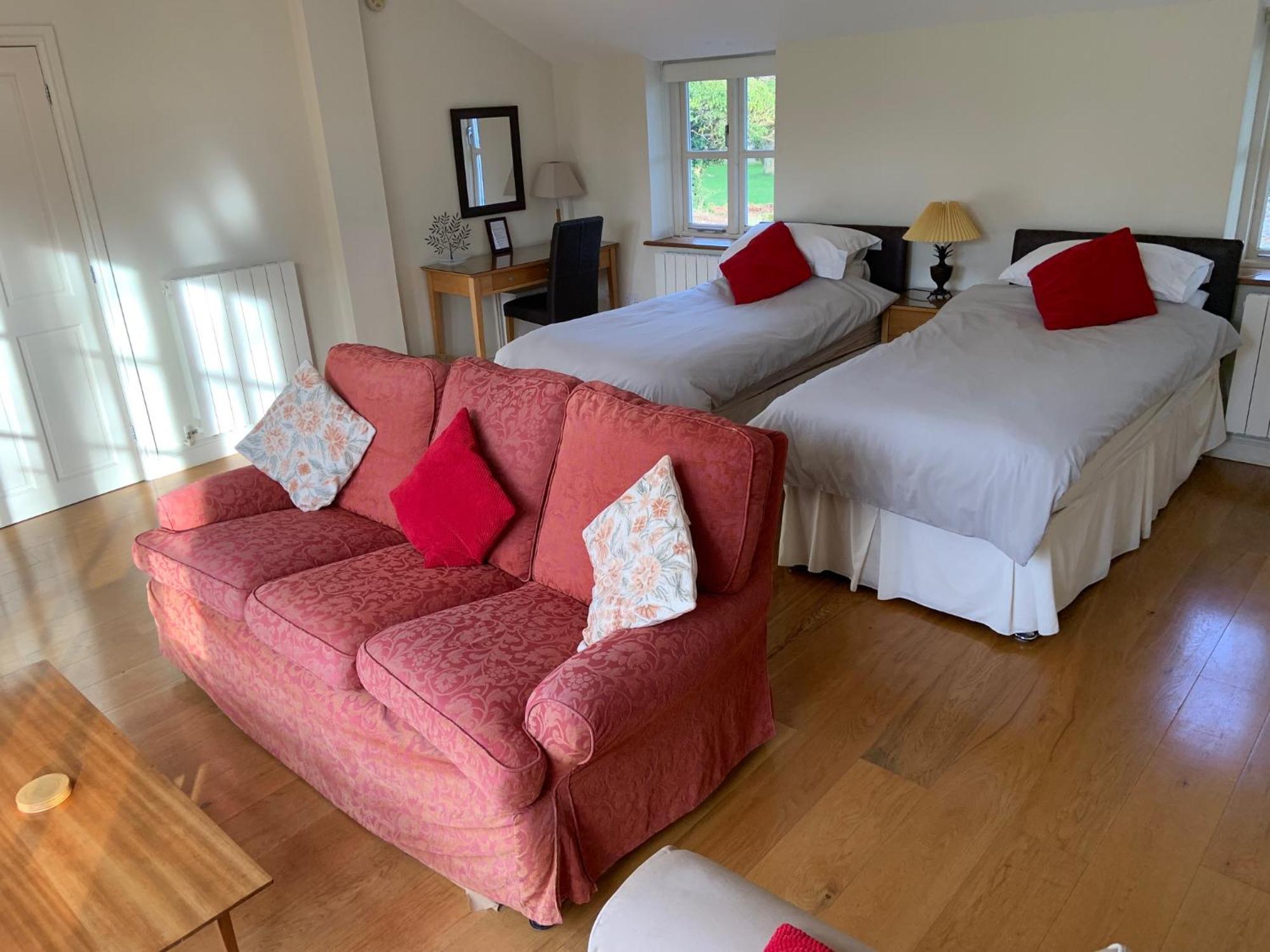 Field Cottage Bed And Continental Breakfast East Harling Екстер'єр фото
